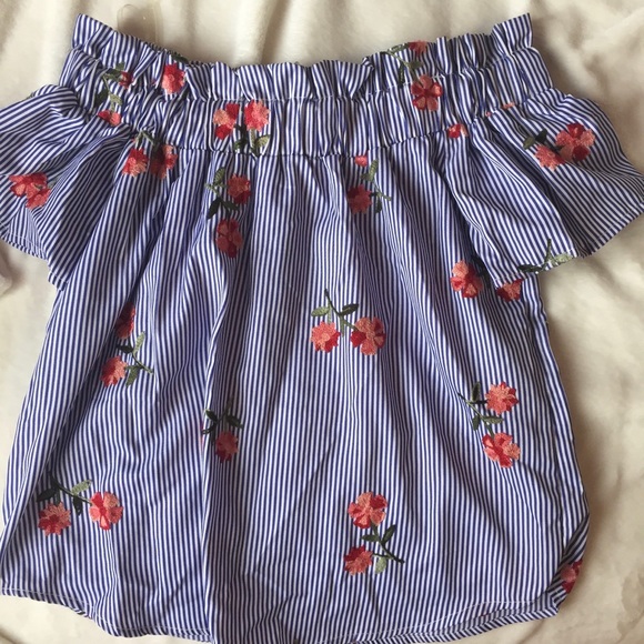 Pinstripe & floral off the shoulder top - Picture 4 of 5